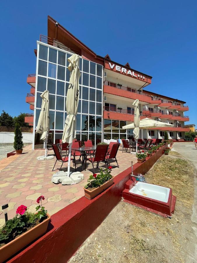 Veral Vedere La Mare Костинешти Экстерьер фото
